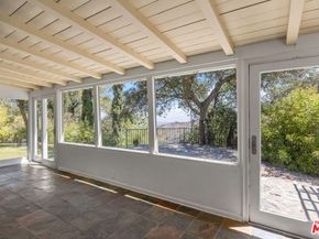 3445 Beverly Glen Boulevard, Sherman Oaks CA 91423