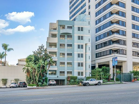 10336 Wilshire Boulevard 703, Los Angeles CA 90024