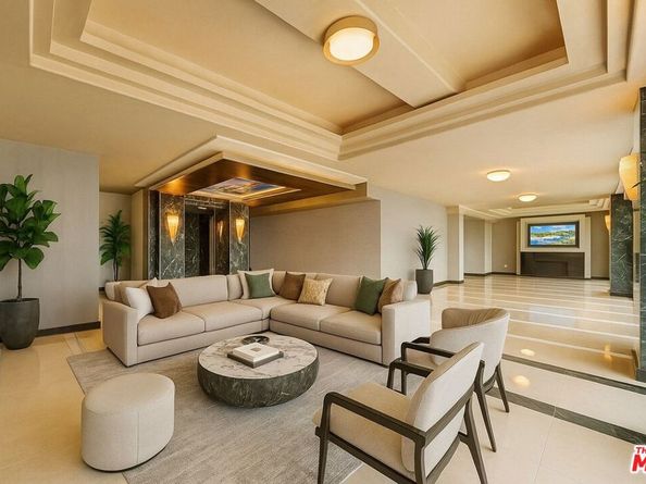 10336 Wilshire Boulevard 703, Los Angeles CA 90024