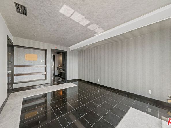 10336 Wilshire Boulevard 703, Los Angeles CA 90024