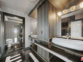 10336 Wilshire Boulevard 703, Los Angeles CA 90024