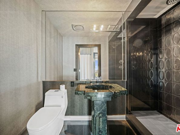 10336 Wilshire Boulevard 703, Los Angeles CA 90024