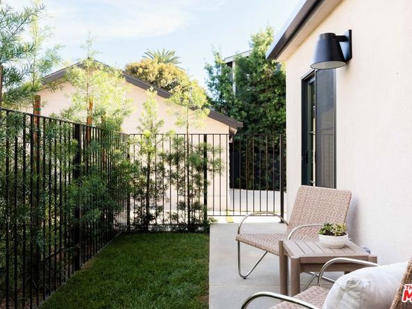 1016 Manzanita Street, Los Angeles CA 90029