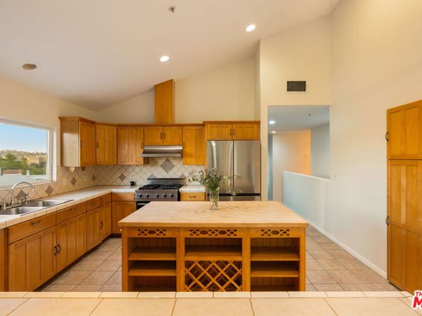 2447 Norwalk Avenue, Los Angeles CA 90041