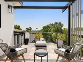 16820 Oak View Drive, Encino CA 91436