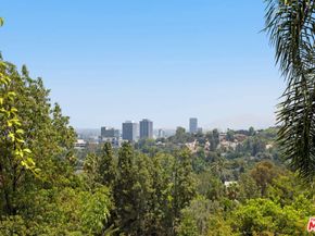 16820 Oak View Drive, Encino CA 91436