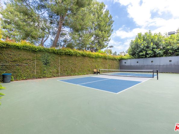 15215 Magnolia Boulevard 131, Sherman Oaks CA 91403