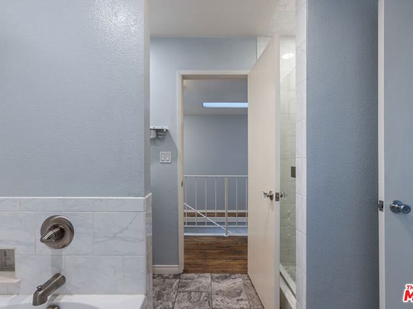 15215 Magnolia Boulevard 131, Sherman Oaks CA 91403