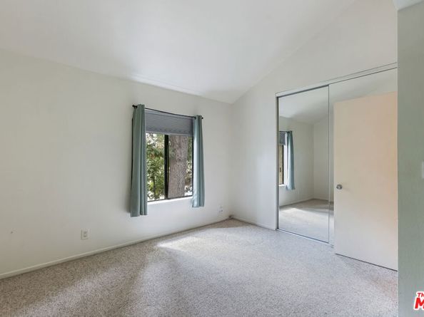 15215 Magnolia Boulevard 131, Sherman Oaks CA 91403
