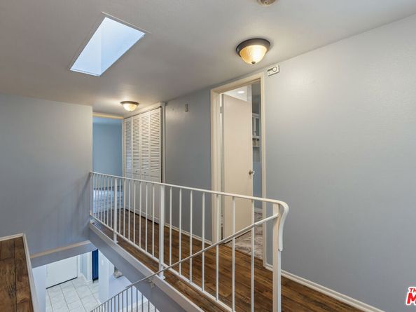 15215 Magnolia Boulevard 131, Sherman Oaks CA 91403
