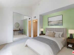 15215 Magnolia Boulevard 131, Sherman Oaks CA 91403