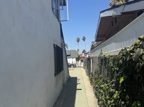 126 S Vendome Street, Los Angeles CA 90057