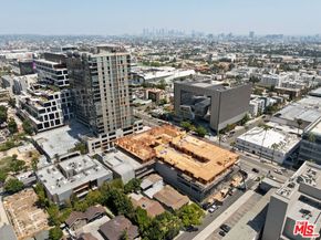 1516 La Baig Avenue, Los Angeles CA 90028