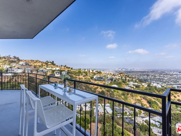 1556 Blue Jay Way, Los Angeles CA 90069
