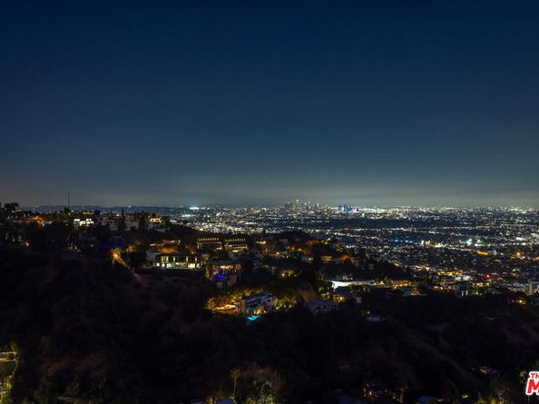 1556 Blue Jay Way, Los Angeles CA 90069