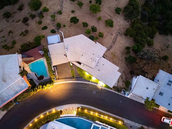 1556 Blue Jay Way, Los Angeles CA 90069