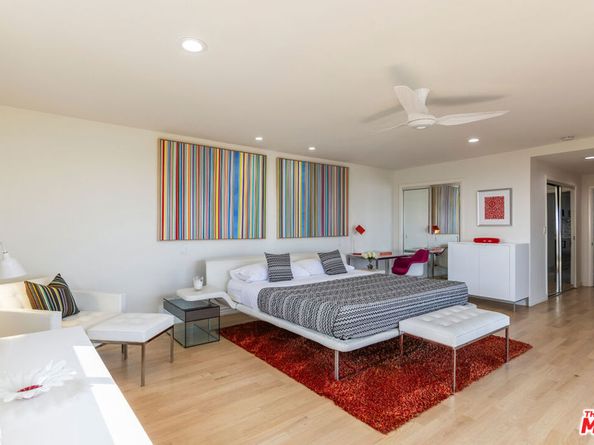 1556 Blue Jay Way, Los Angeles CA 90069