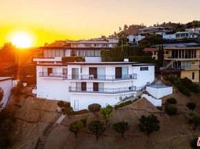 1556 Blue Jay Way, Los Angeles CA 90069