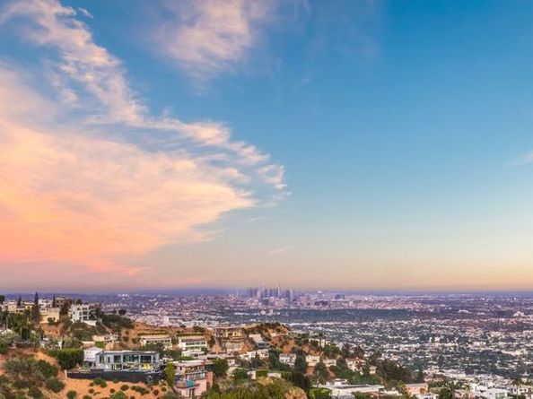 1556 Blue Jay Way, Los Angeles CA 90069