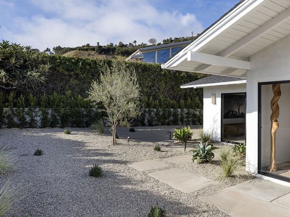 20374 Seaboard Road, Malibu CA 90265