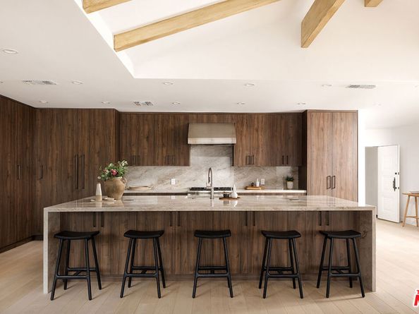 20374 Seaboard Road, Malibu CA 90265