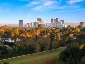 642 Siena Way, Los Angeles CA 90077