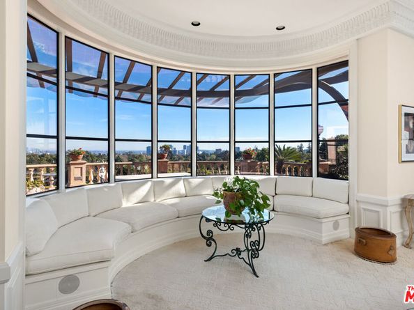 642 Siena Way, Los Angeles CA 90077