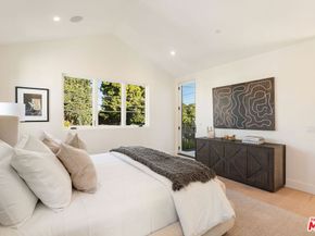 3662 Stoner Avenue, Los Angeles CA 90066