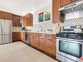 1526 Parmer Avenue, Los Angeles CA 90026