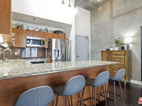 645 W 9th Street 715, Los Angeles CA 90015