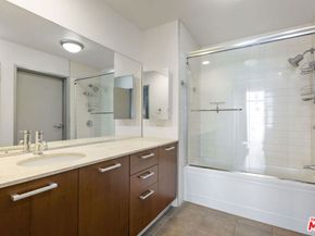 645 W 9th Street 715, Los Angeles CA 90015