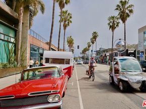 510 Venice Way, Venice CA 90291