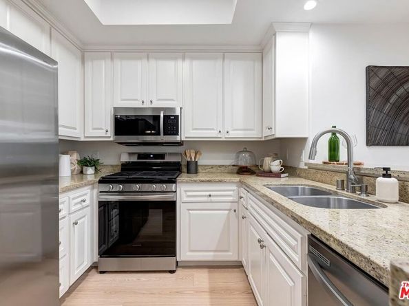 1522 S Saltair Avenue 101, Los Angeles CA 90025