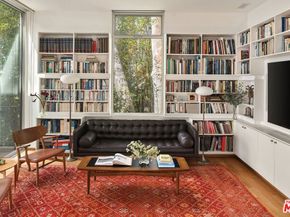 901 Kenter Way, Los Angeles CA 90049