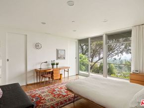 901 Kenter Way, Los Angeles CA 90049