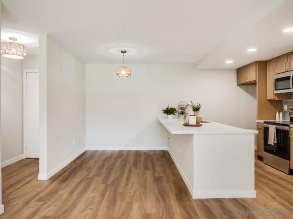 10737 San Diego Mission Rd 216, San Diego CA 92108