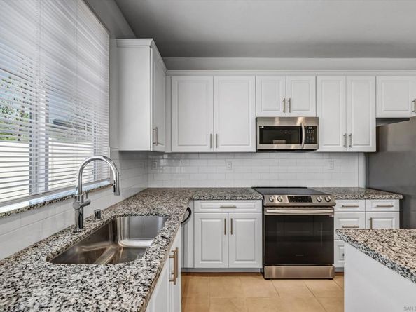 4388 Cadence, Oceanside CA 92057