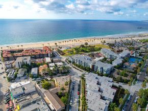 8121 Camino Del Sol 101, San Diego CA 92037