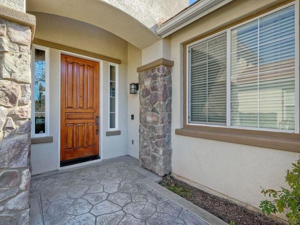 993 Hawthorne Creek Dr, Chula Vista CA 91914