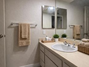 672 Chateau Place, Escondido CA 92029