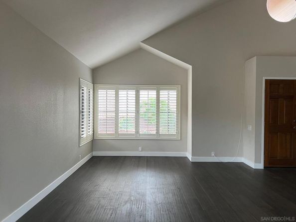 672 Chateau Place, Escondido CA 92029