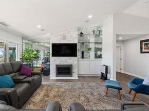 1427 Buckskin Dr, Escondido CA 92029