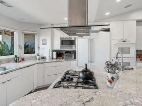 1427 Buckskin Dr, Escondido CA 92029