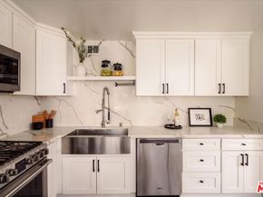9761 Via Pavia, Burbank CA 91504
