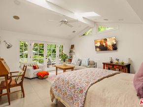 4009 Woodman, Sherman Oaks CA 91423