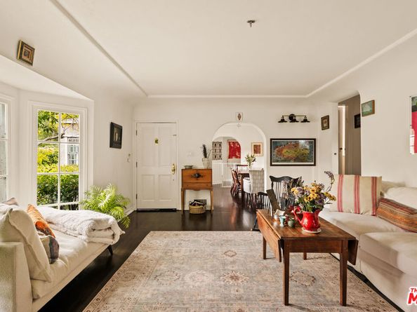 4009 Woodman, Sherman Oaks CA 91423