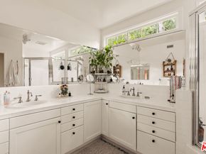 4009 Woodman, Sherman Oaks CA 91423
