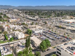 14525 Albers Street, Sherman Oaks CA 91411