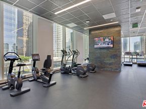 877 Francisco Street 1616, Los Angeles CA 90017