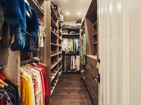 361 N Bowling Green Way, Los Angeles CA 90049